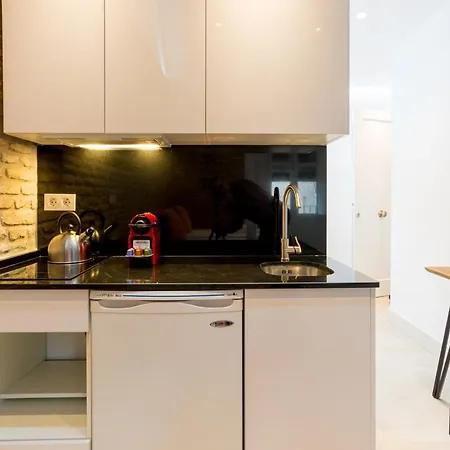 Te1b-el Teatro Brick Prime Location Apartment